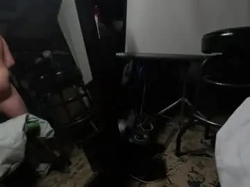 Free Porn Cam with straightishd - Chaturbate