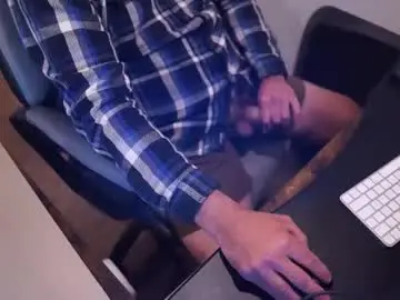 Free Live Porn with tallguy4unow - Chaturbate