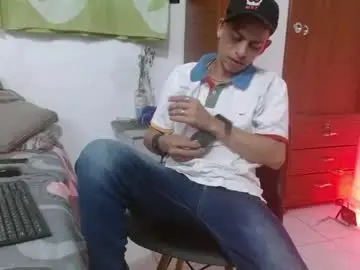 Adult Webcams with johan_kitten - Chaturbate
