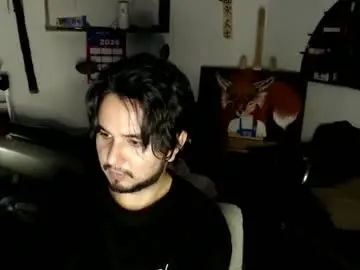Live Sex Cam with oliver_laid_2023 - Chaturbate