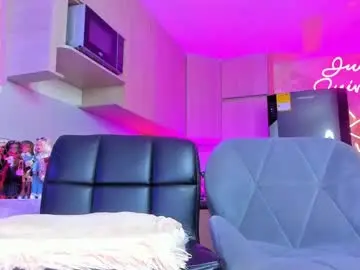 Adult Webcam with valeria_lewiis - Chaturbate