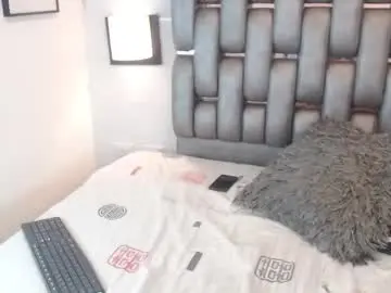 Live Sex Cam with channel_mills - Chaturbate