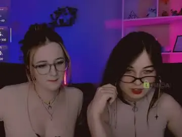 Watch Live Sex Cams with lilith_diva - Chaturbate