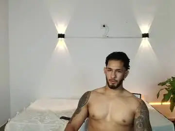 Sex Chat with mikethomson01 - Chaturbate