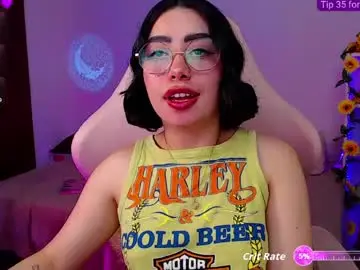 Live Sex with iamveroo - Chaturbate