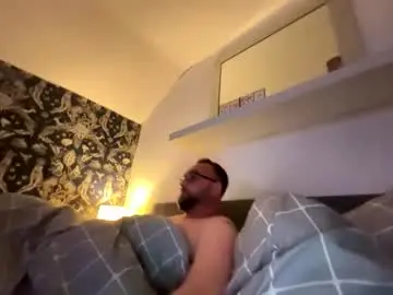 Live Sex with scousegay4 - Chaturbate