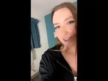 Adult Webcam with cherie_mochi - Chaturbate