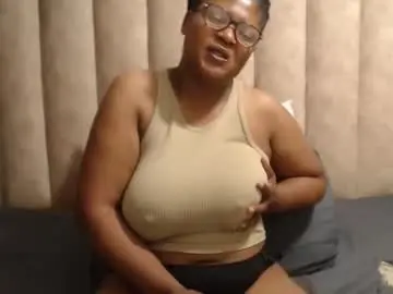 Live Sex with sexybustyxx - Chaturbate