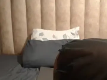 Live Sex Cam with sexybustyxx - Chaturbate