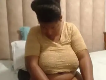 Live Porn with sexybustyxx - Chaturbate