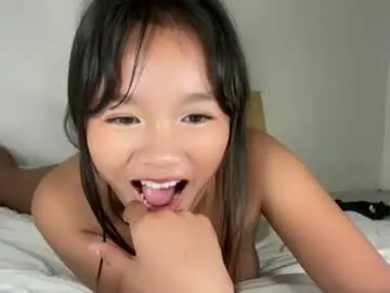 Nude Webcam with urcute_pinay - Chaturbate