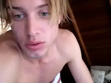 Watch Live Sex Cams with sashenkka - Chaturbate