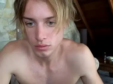 Adult Video Chat with sashenkka - Chaturbate