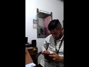 Live Sex Cam with luxdasilva - Chaturbate