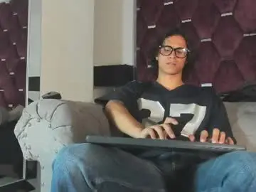 Free Live Porn with tonybenedetti - Chaturbate