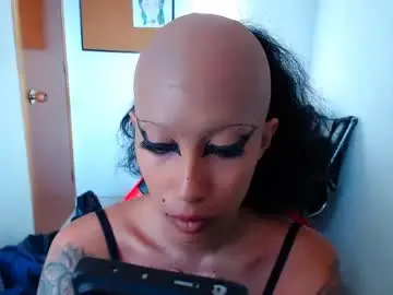 Live Sex Cam with eren_mikasa - Chaturbate