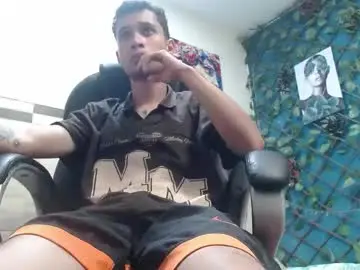 Live Sex Cam with lucasssmith11 - Chaturbate