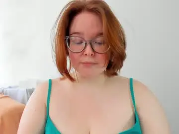 Live Porn with debbiewood - Chaturbate
