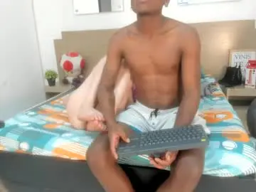 Live Sex Cam with ebony_n_blonde - Chaturbate