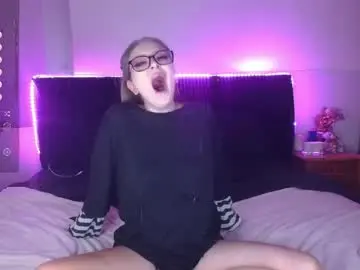 Free Porn Cam with shysweetrish - Chaturbate