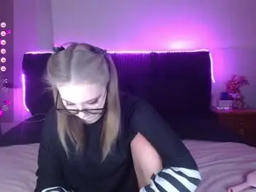 Best live sex cam show with shysweetrish - Chaturbate