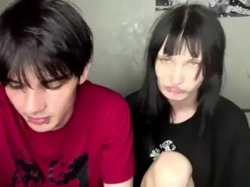 Live Sex Cam with altycouple - Chaturbate