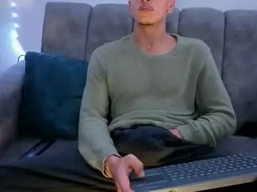 Live Sex with sornero777111 - Chaturbate