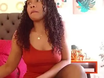 Adult Webcams with valentina_ferrer0 - Chaturbate