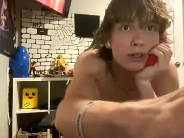 Sex Cam with gavatr0n - Chaturbate