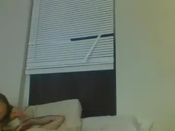 Free Live Porn with skiniminitits - Chaturbate