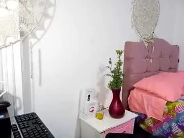 Sex Cam with lia_hottie - Chaturbate