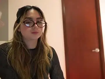 Live Sex Cam with mssophie_war - Chaturbate