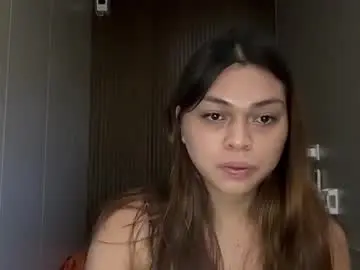 Live Sex with bella_poarch18 - Chaturbate
