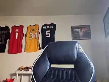 Live Porn with bigwhited2115 - Chaturbate