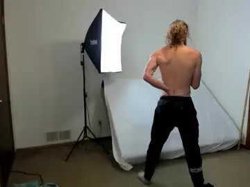 Live Sex Cam with kaiku77 - Chaturbate