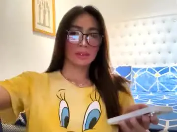 Best live sex cam show with gleiahong - Chaturbate