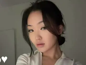 Nude Webcam with elegant_vibes - Chaturbate