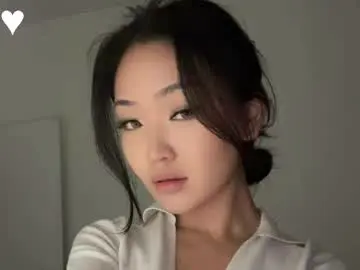 Nude Webcam with elegant_vibes - Chaturbate