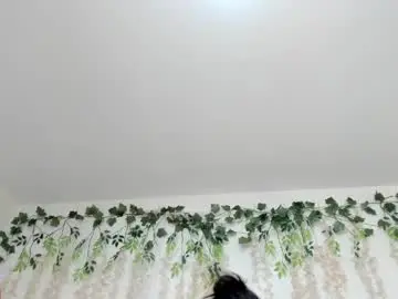 Nude Webcam with liz_lunaa - Chaturbate