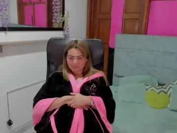 Private Sex Chat with julieta_star69 - Chaturbate