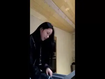Adult Webcams with missversatile - Chaturbate