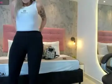 Live Porn with roma_bellanova - Chaturbate