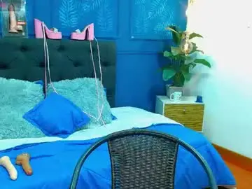 Watch Live Sex Cams with zohet_kriss - Chaturbate