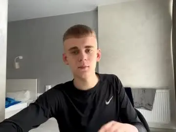 Live Sex Cam with solofury - Chaturbate