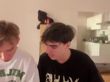 Free Porn Cam with stralght_twinks - Chaturbate