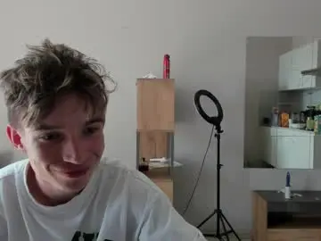 Free Porn Cam with stralght_twinks - Chaturbate