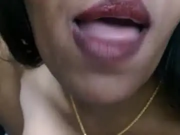 Live Porn with lovefunnitya - Chaturbate
