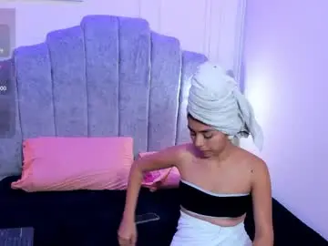 Live Sex with lanna_brunette - Chaturbate