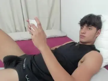 Live Sex with lucacosta19 - Chaturbate
