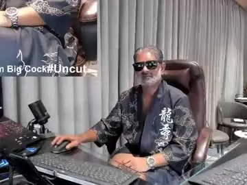 Live Porn with alpha_uk_boss - Chaturbate